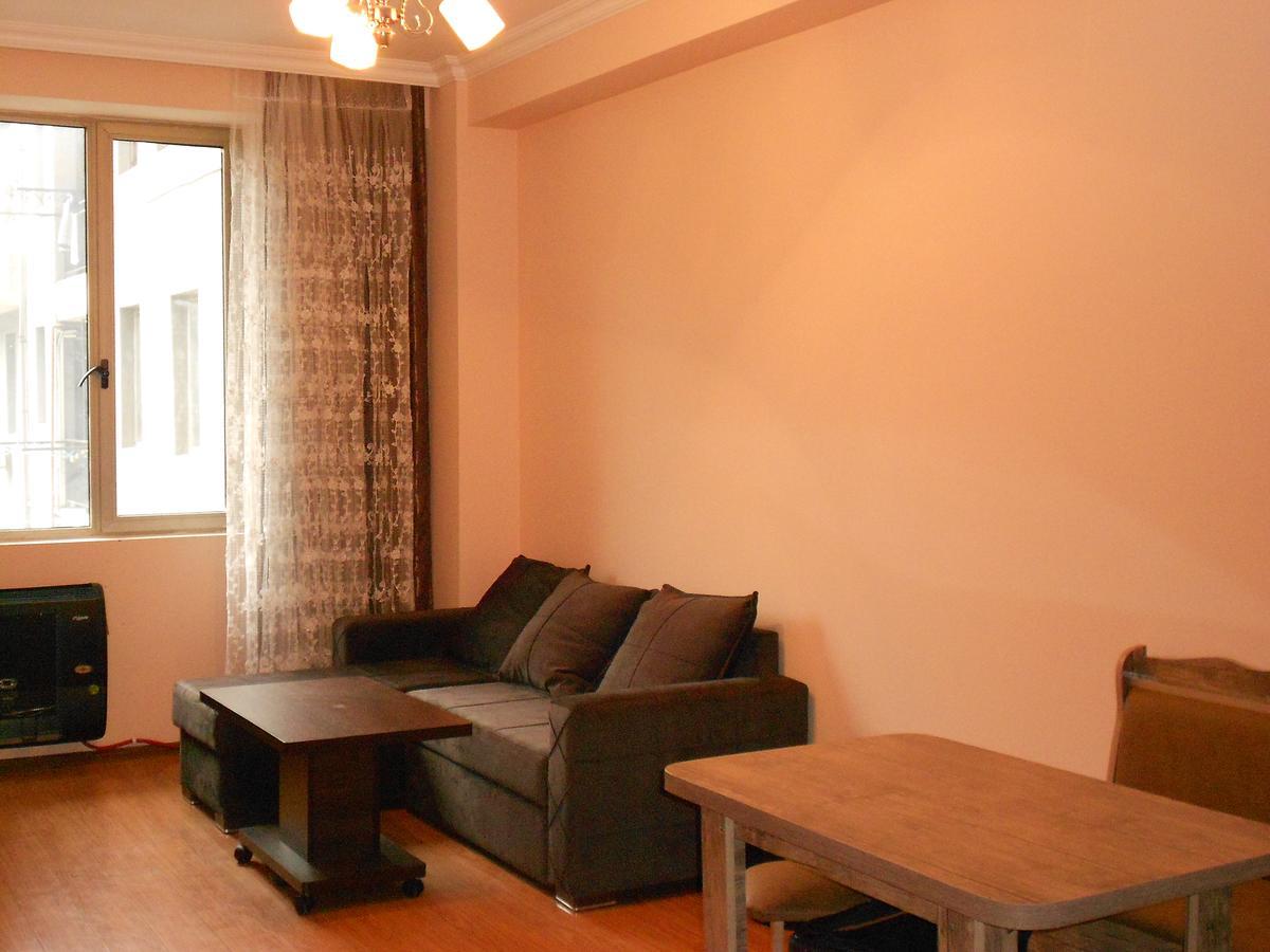 Ucha'S Apartment Batumi Exterior foto