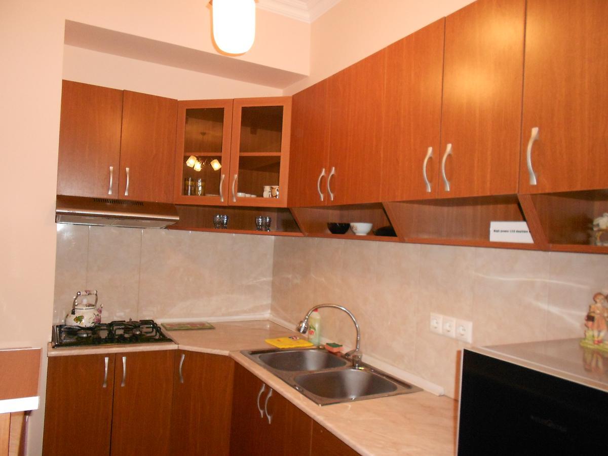 Ucha'S Apartment Batumi Exterior foto